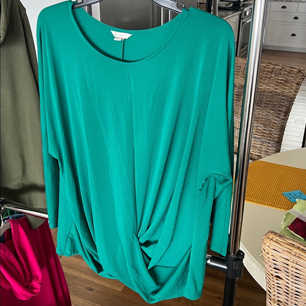 Pretty green top size XL lots of stretch #A